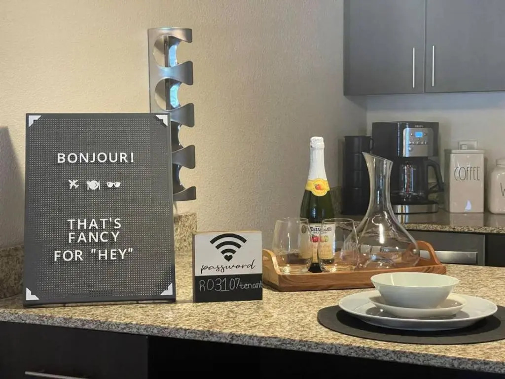 Roe 107 Unit 1 Comfy and Cozy Studio Minutes From Top Golf