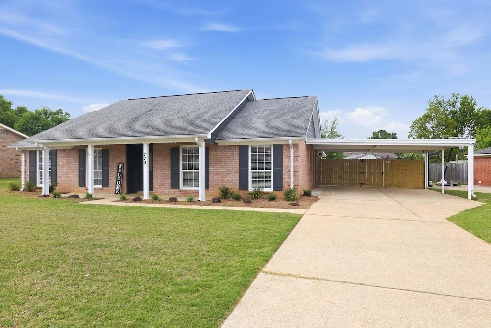 Private Pool Quiet Retreat Games 3 Bedroom Home