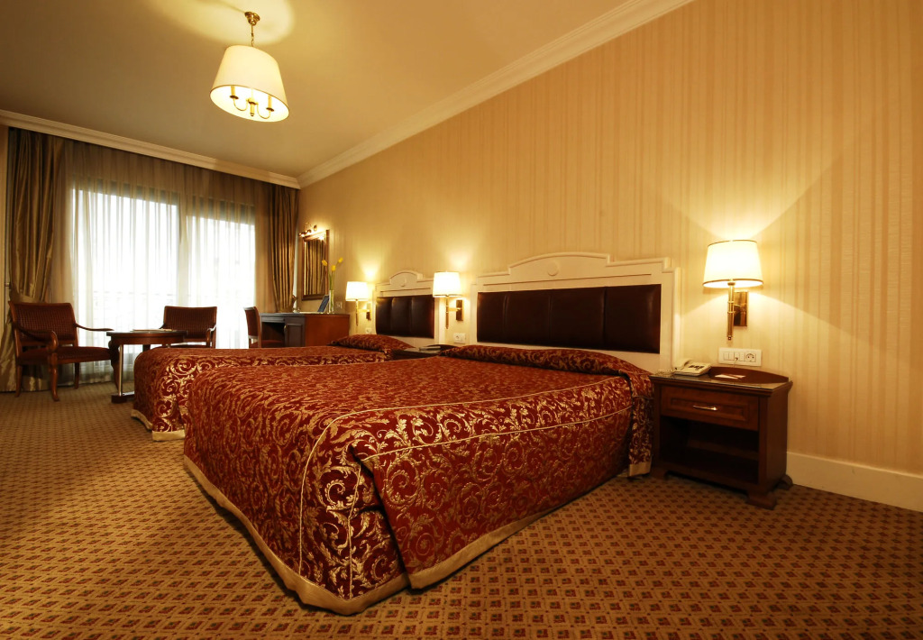 Taksim Metropark Hotel