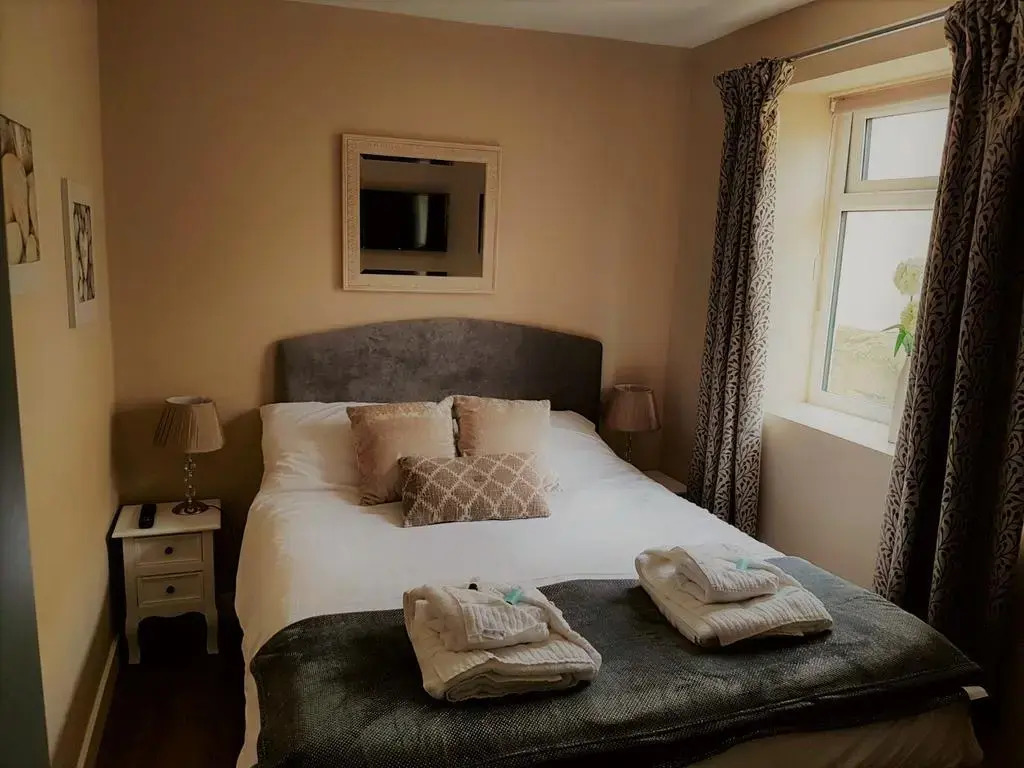 The Manor Hotel