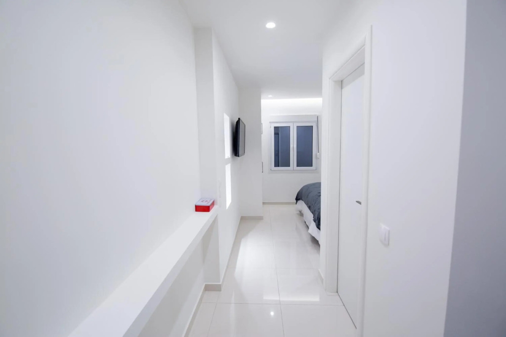 WHITE LUX APARTMENT FOR 2 vipgreece