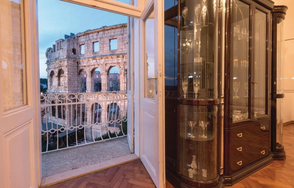 Awesome Home in Pula With Wifi and 2 Bedrooms