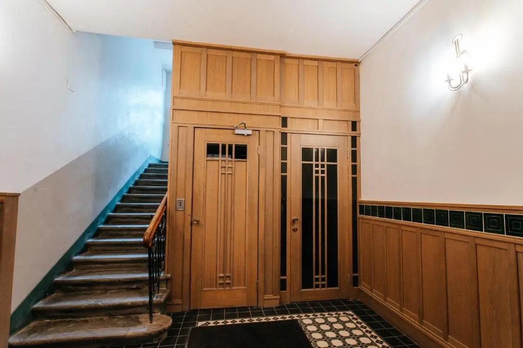 Hanzas residence