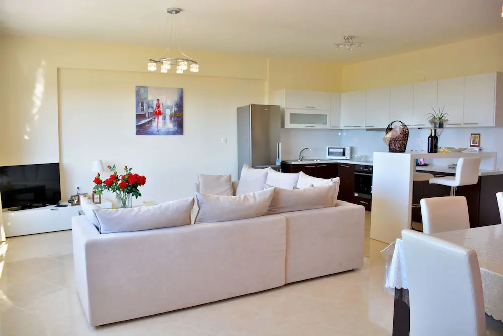 Evagelia Suites RED