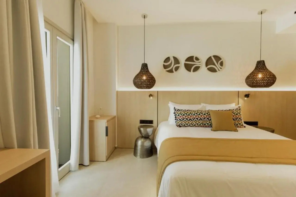 Opal Paros