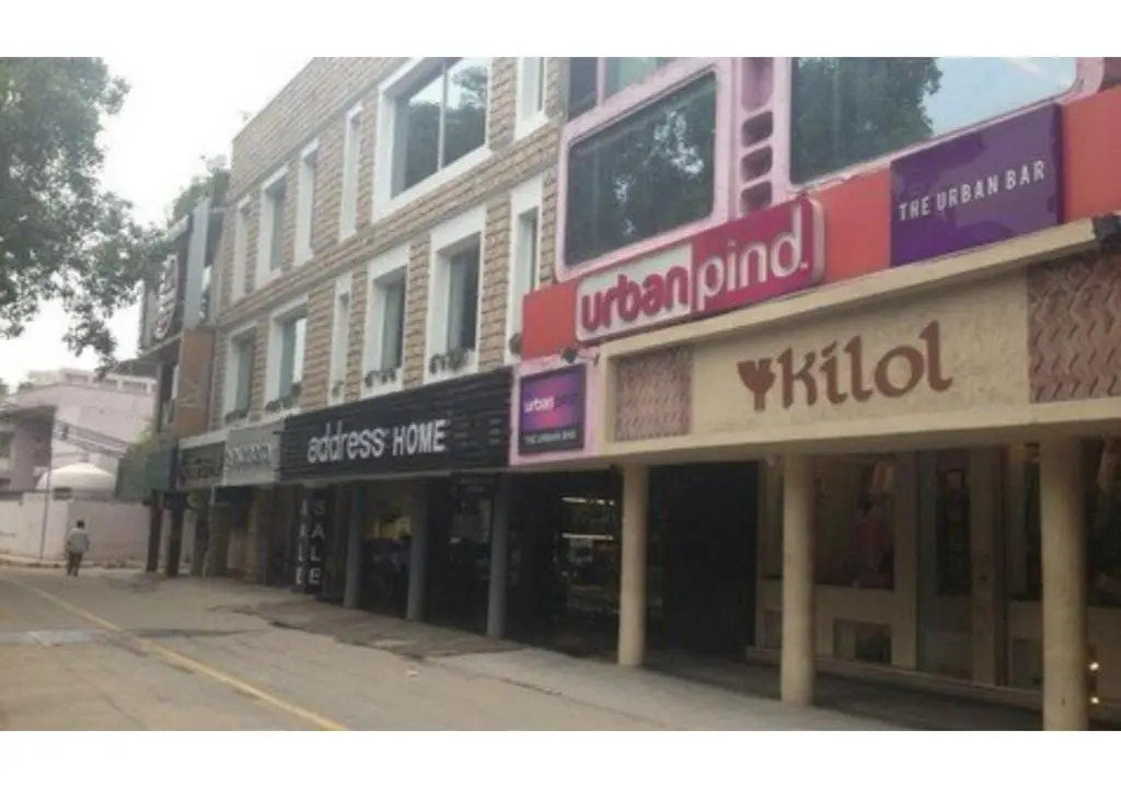 BluO Modern 1BHK - N Block Market Greater Kailash