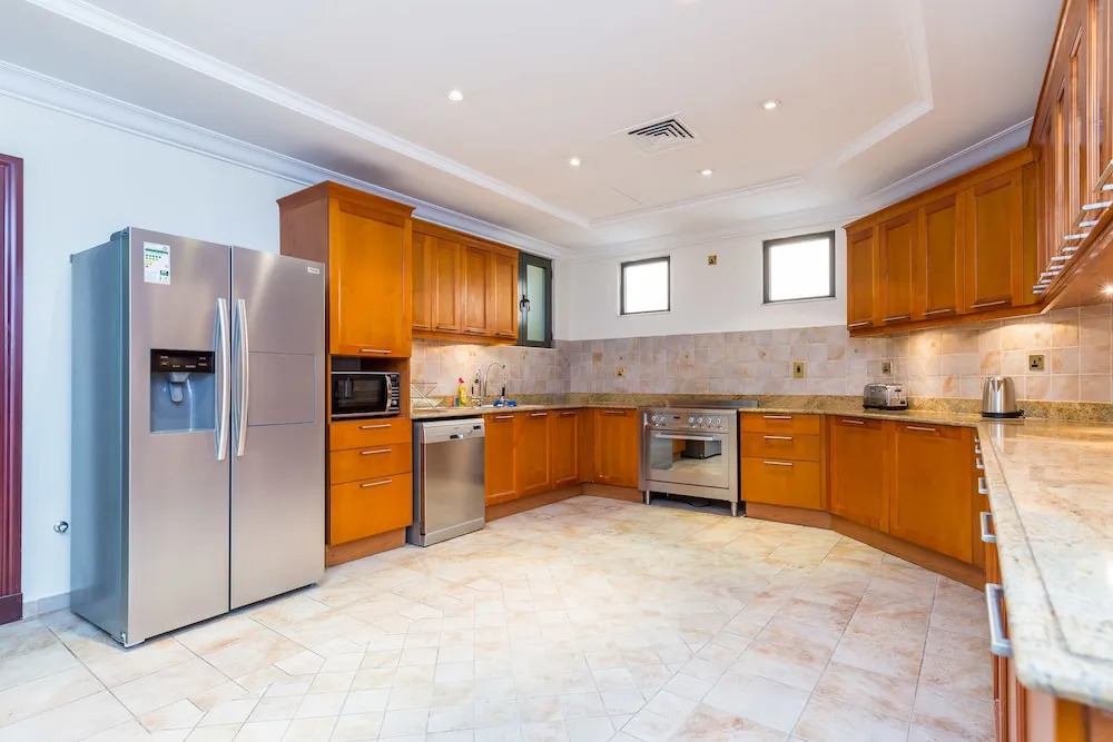 4 Bedroom Garden Villa at Frond O by Deluxe Holiday Homes