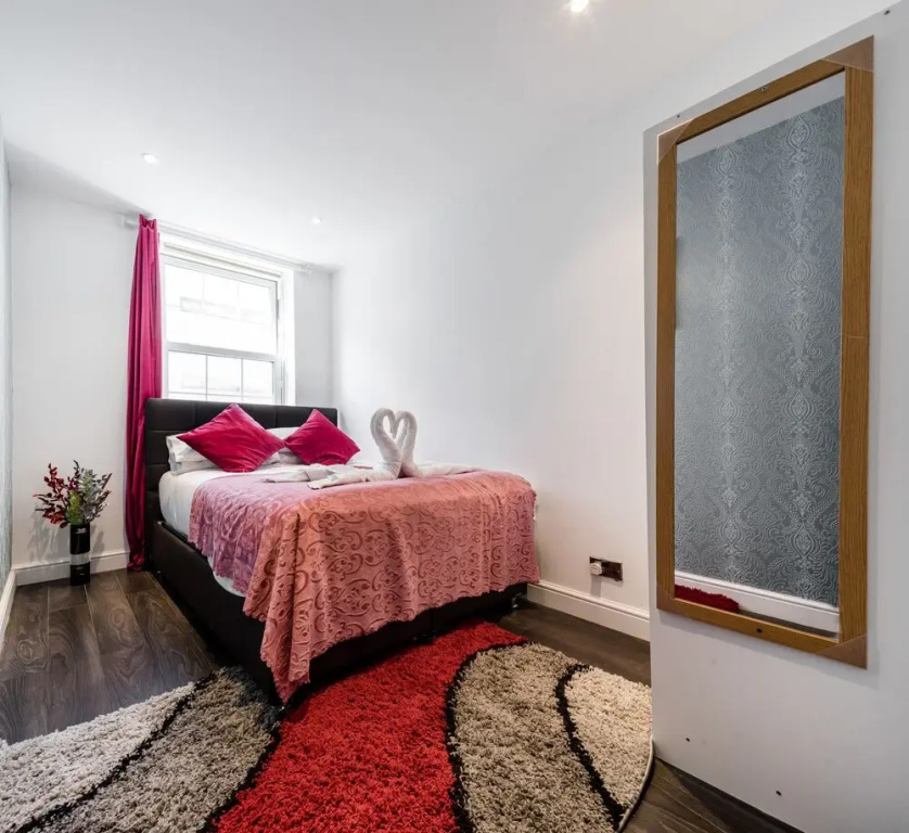 Aldgate Flats