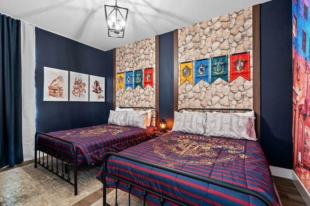 Doppio Luxury Home Themed Magic