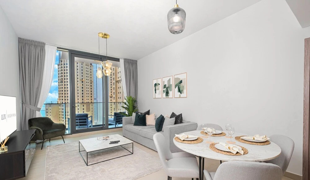 LUX Contemporary Suite Marina View 2