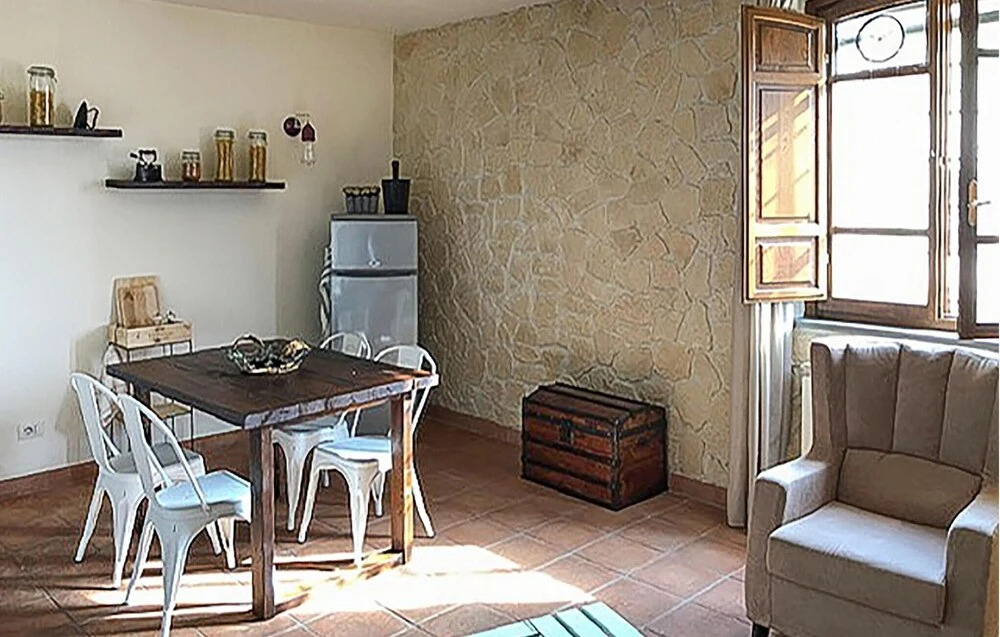 Awesome Apartment in Corsanico-bargecchia With Wifi, 2 Bedrooms and Outdoor Swimming Pool