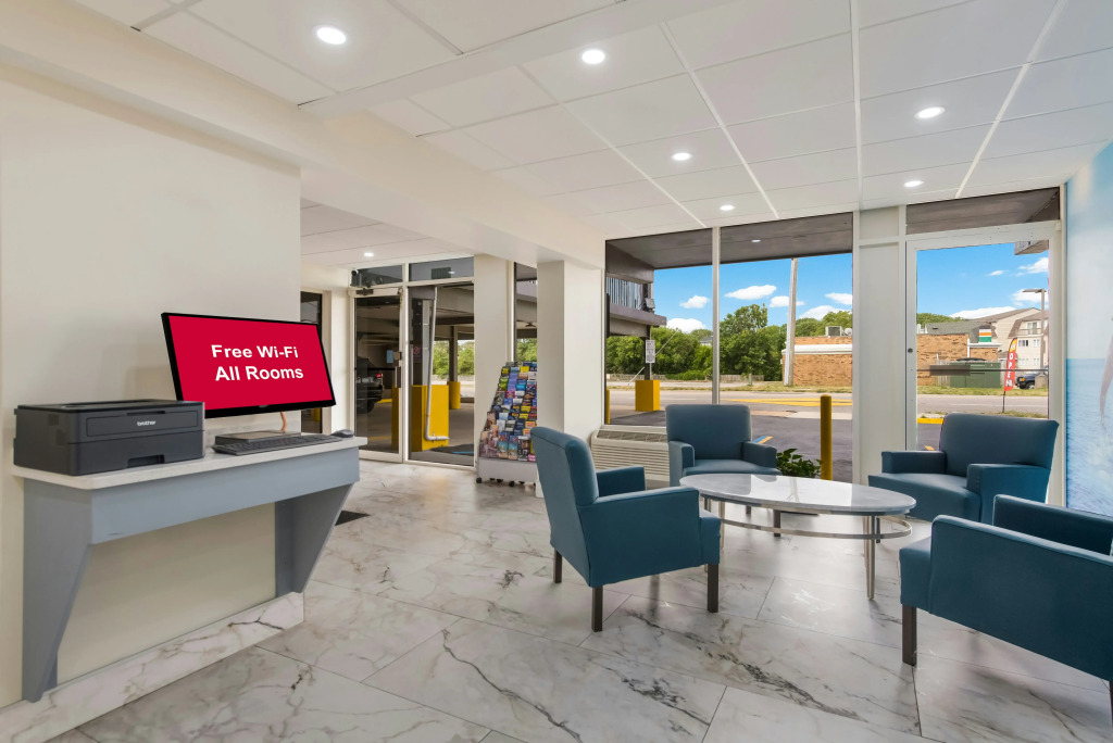 Red Roof Inn PLUS & Suites Virginia Beach - Seaside