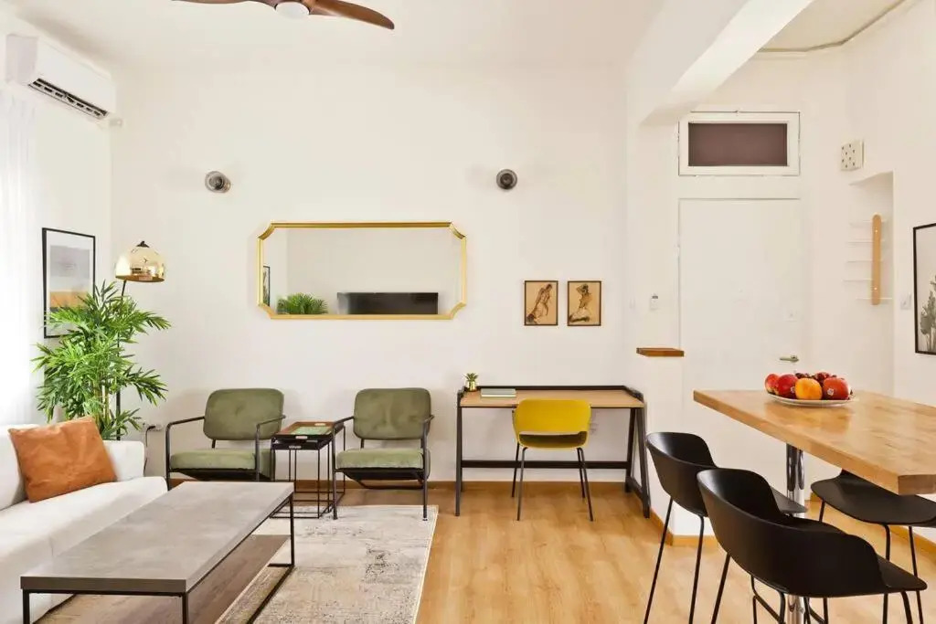 ^Superior 1 BR in the heart of the old north^