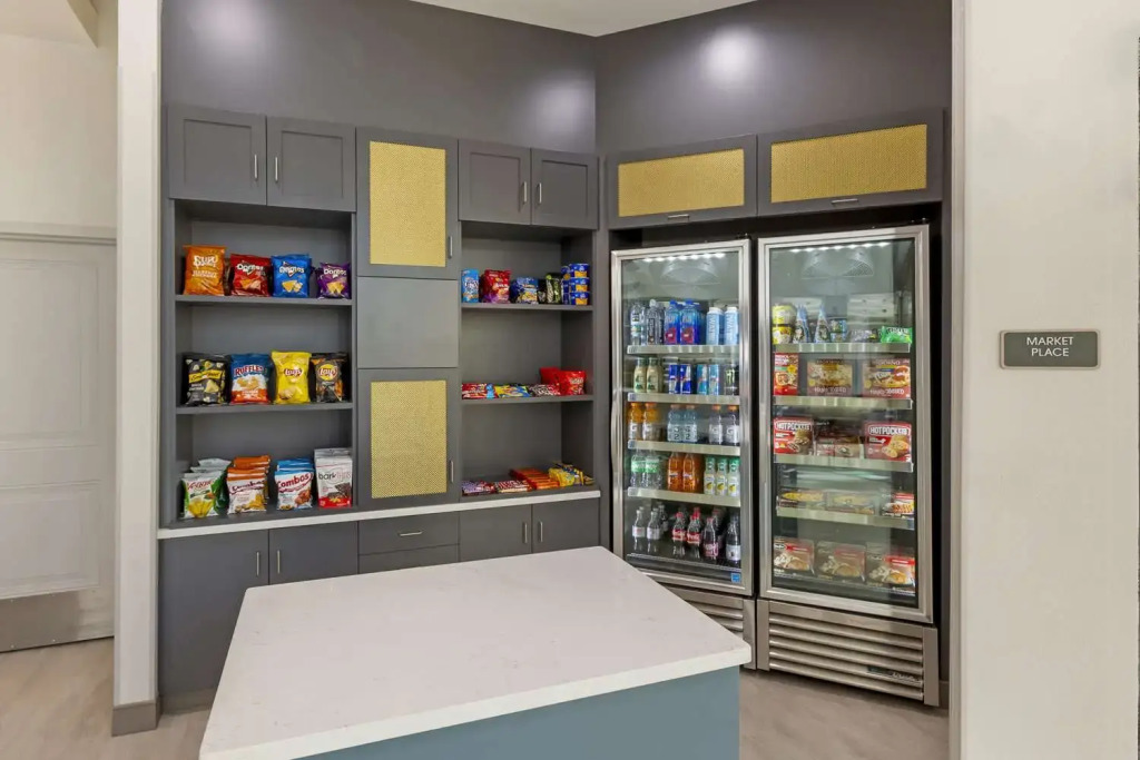 Comfort Inn & Suites Verona at Turning Stone Resort Casino