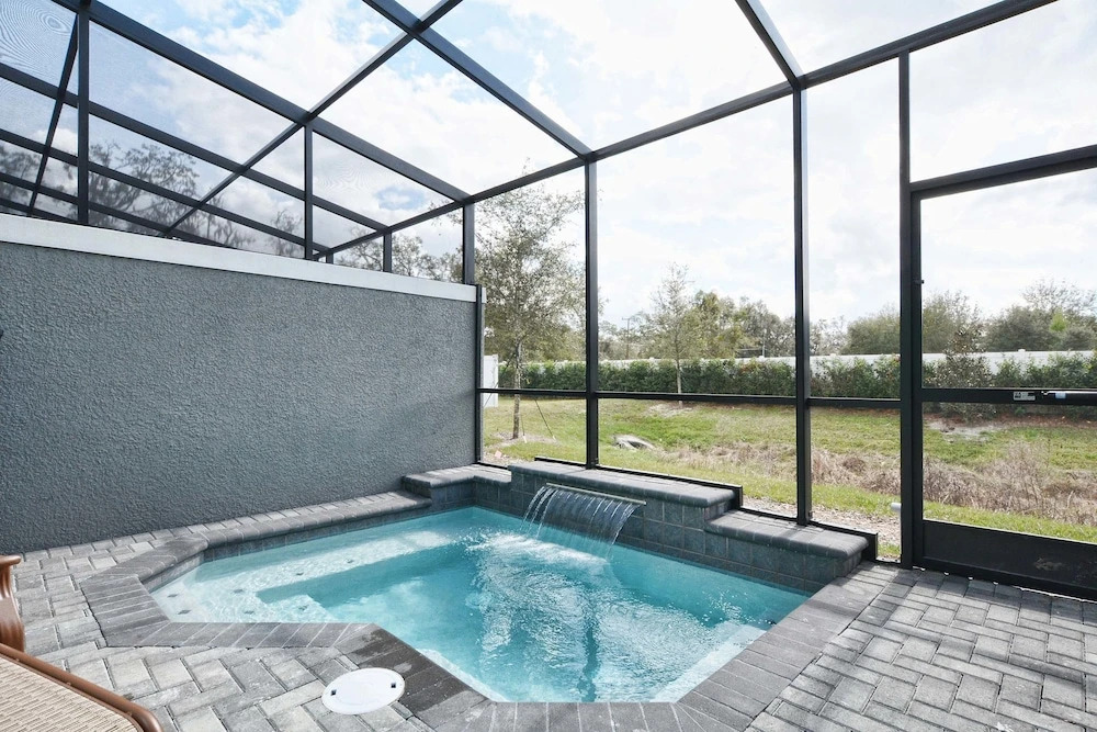 Le Reve 4 Bedroom Townhome w Splashpool - 1203LR