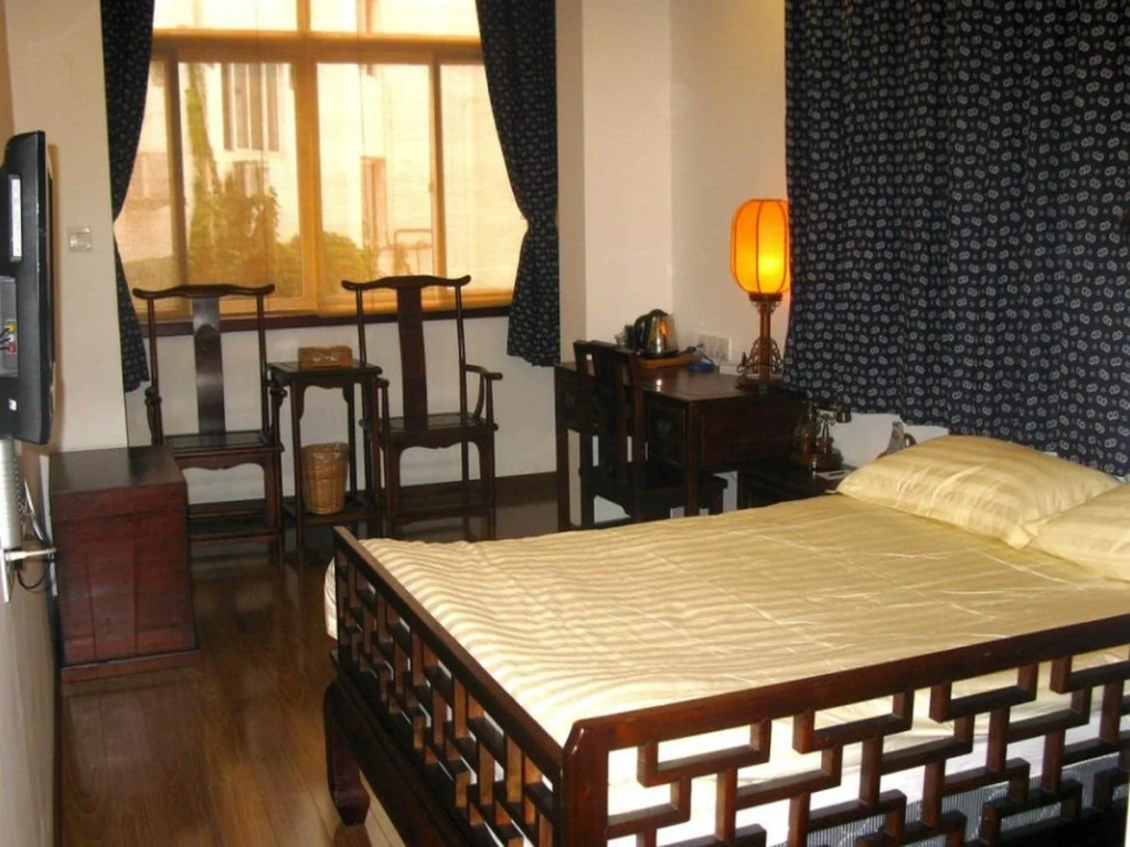 Tunxi Lodge