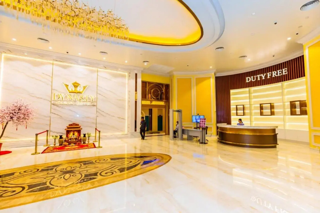 Titan King Casino and Resort