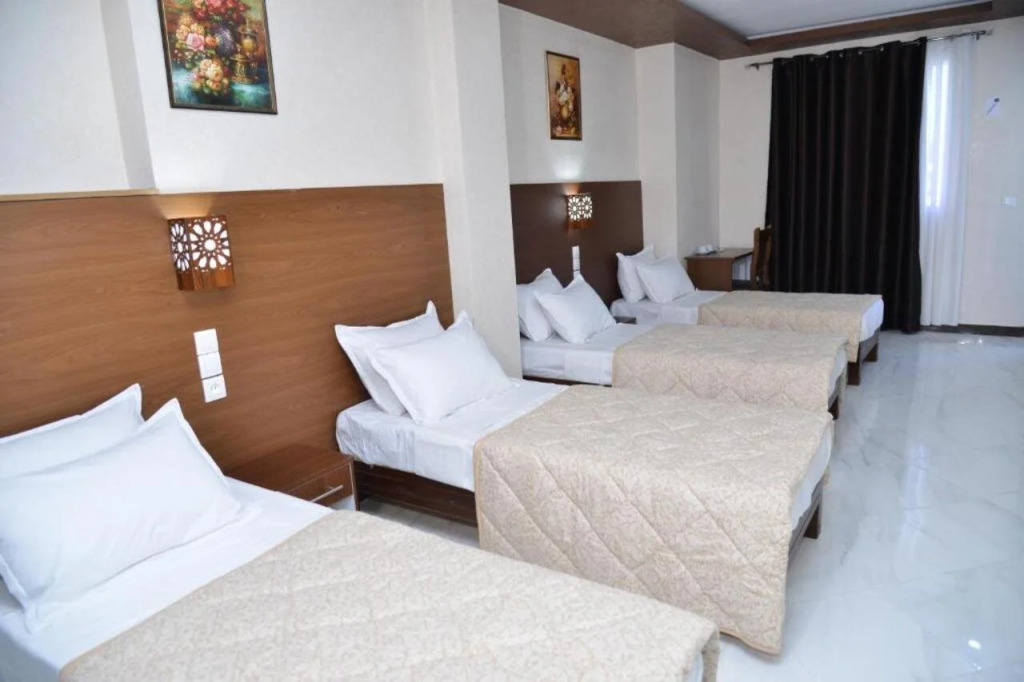 Hotel Mh
