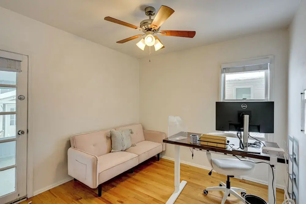 Mid-century Family Bungalow: Desirable Birmingham!