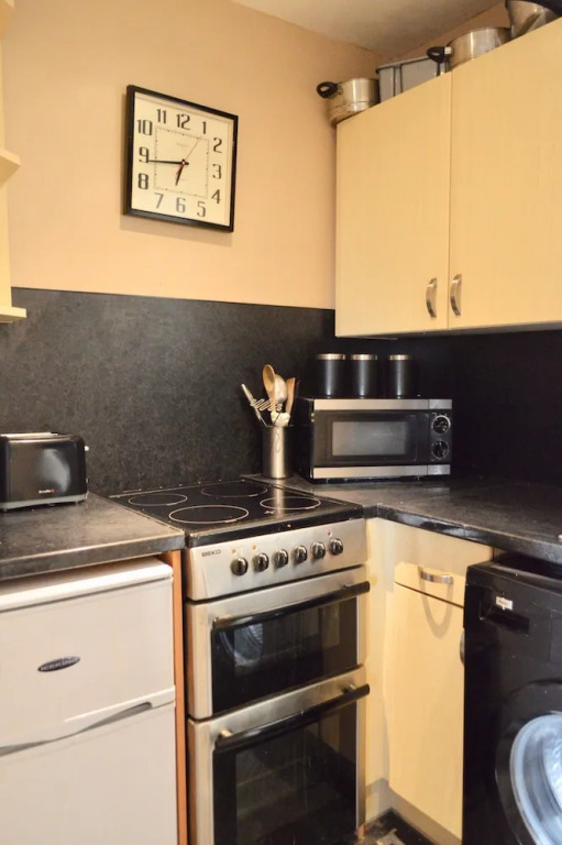 Central 1 Bedroom Flat Sleeps 2