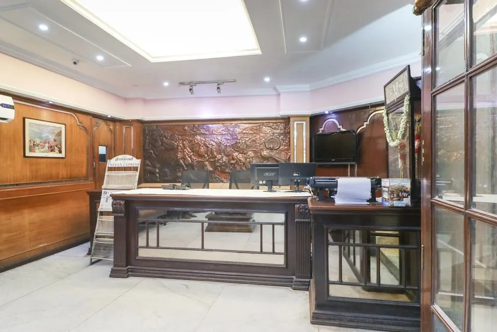 OYO 43893 Uhome Hotel Pvtltd