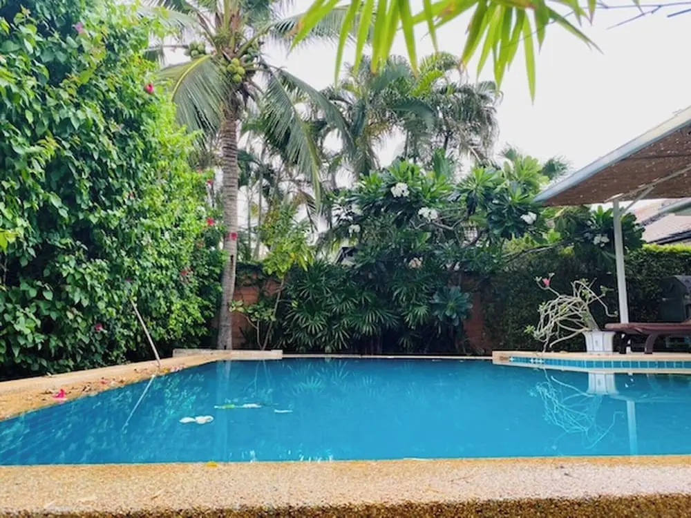 Hidden Villa Oasis Private Pool 2km to BeachMall