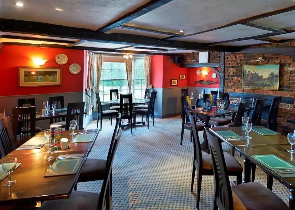 Camden Arms Hotel