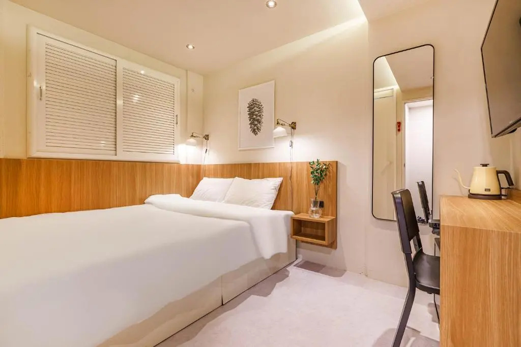 Hotel Less Seoul