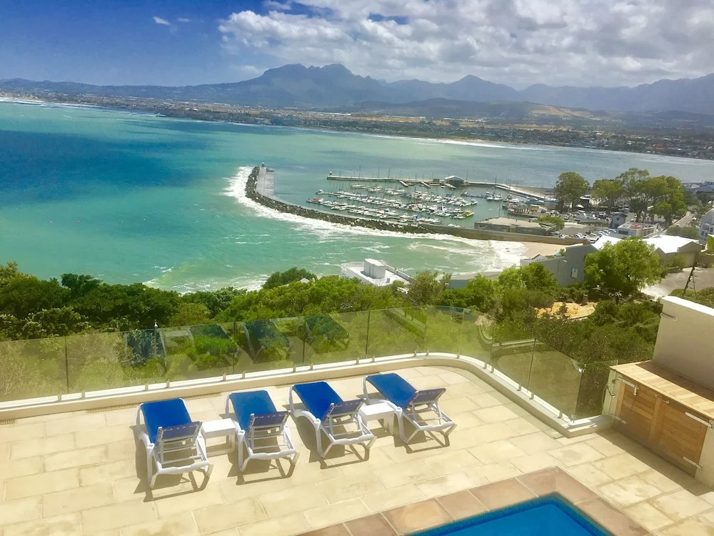 Ocean View Holiday Apartments