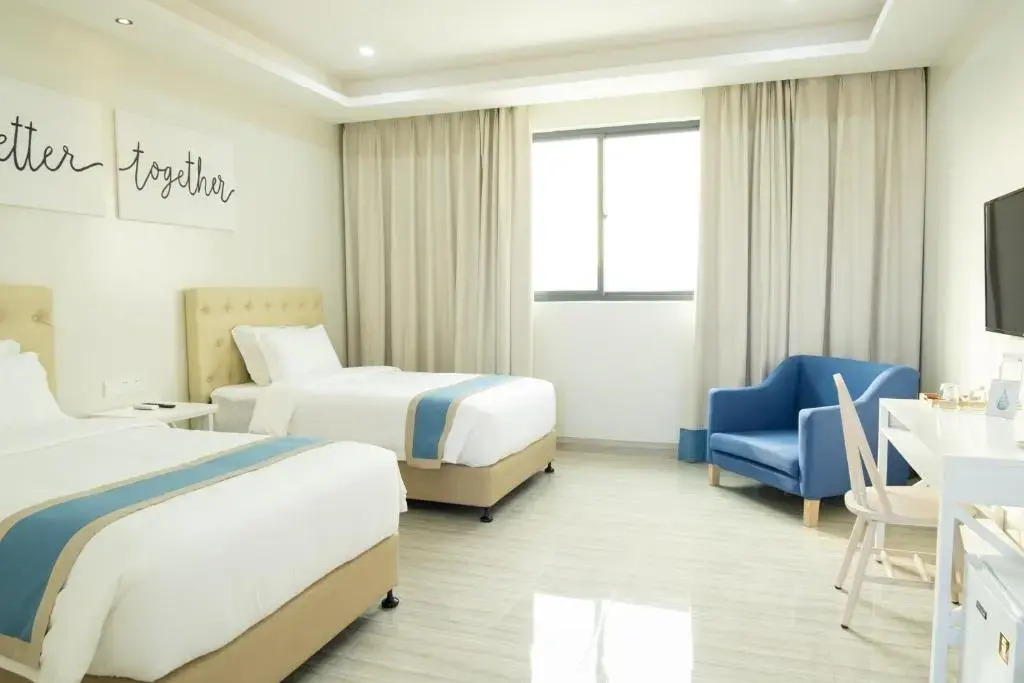 Hampton Suites