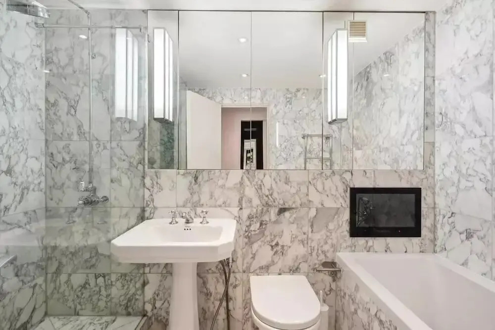 Luxurious 3-bed 2-bath Apartment in Belgravia