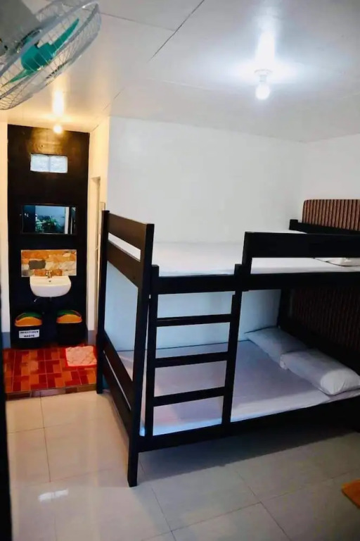 Ysraela Lodging House - Burgos - Hostel