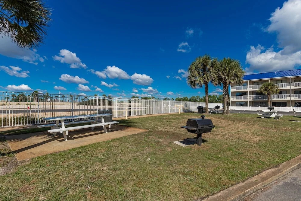 Seaside Beach & Racquet 5916 2 Bedroom Condo