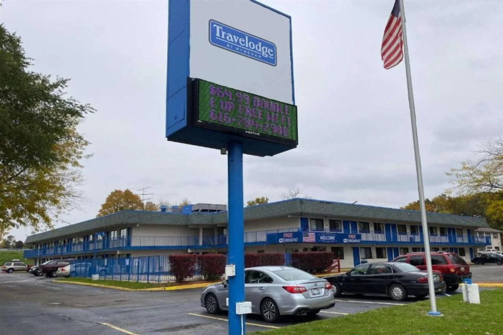 Americas Best Value Inn & Suites Grand Rapids
