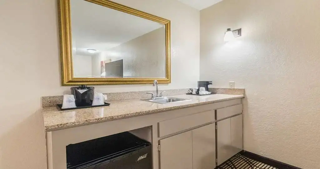 Best Western Roseville Inn