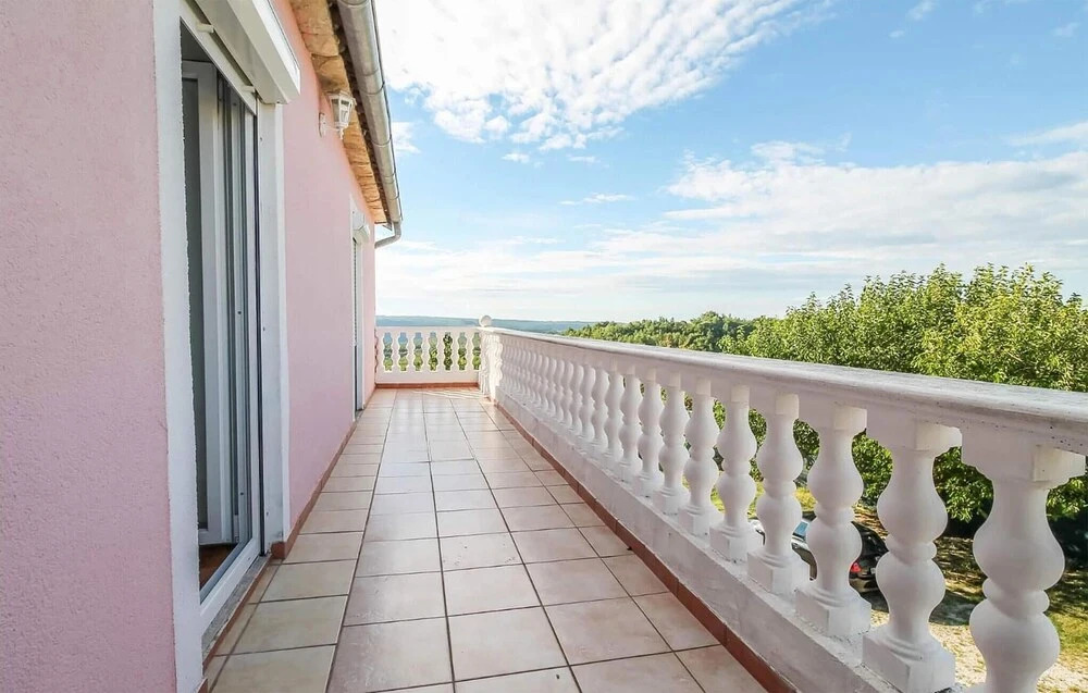 Beautiful Home in Brtonigla With 3 Bedrooms, Wifi and Outdoor Swimming Pool