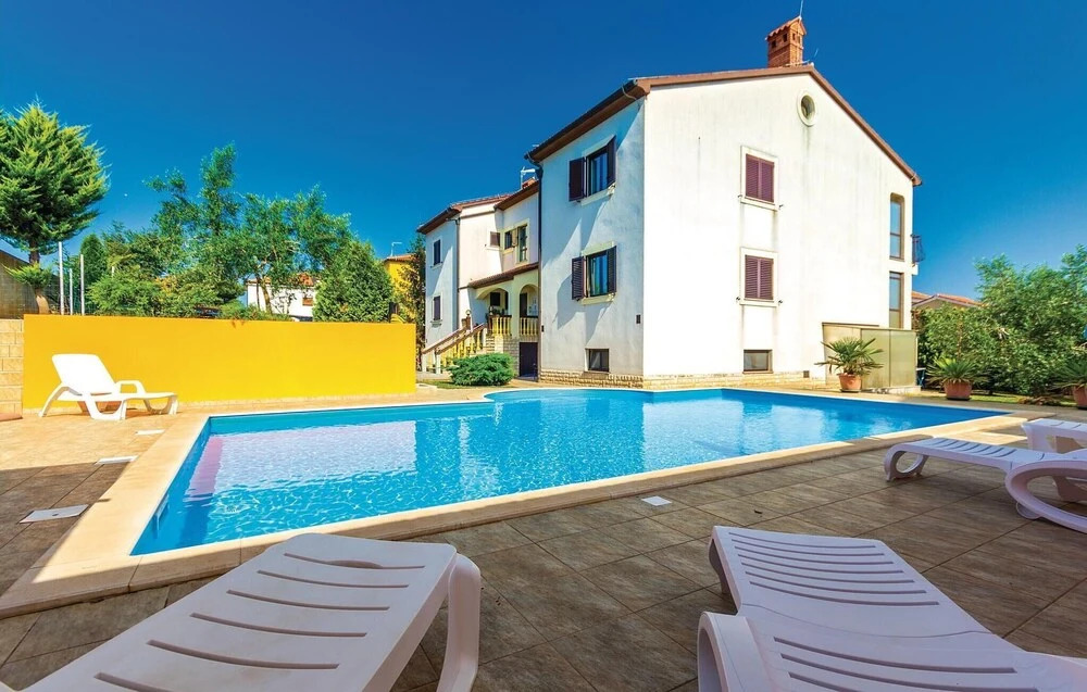 Beautiful Home in Volme With Wifi and 2 Bedrooms