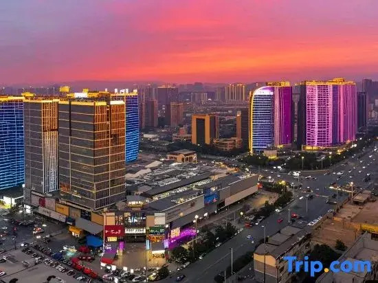 Yunxing I High Altitude City View AestheticsDesigner Hotel (Huaihua High Speed Railway Station)