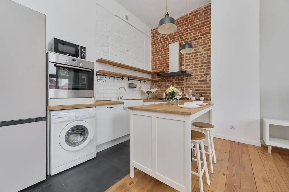 Spacious Apartment Saperów By Renters