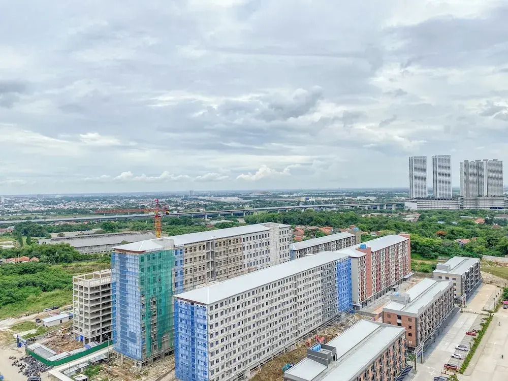 Enjoy Living 2Br At Apartment Meikarta