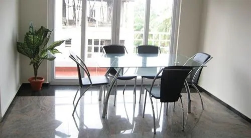 Falcons Nest Service Apartment-Lawsons Bay