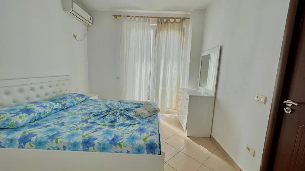 Queen Residence & Hotel