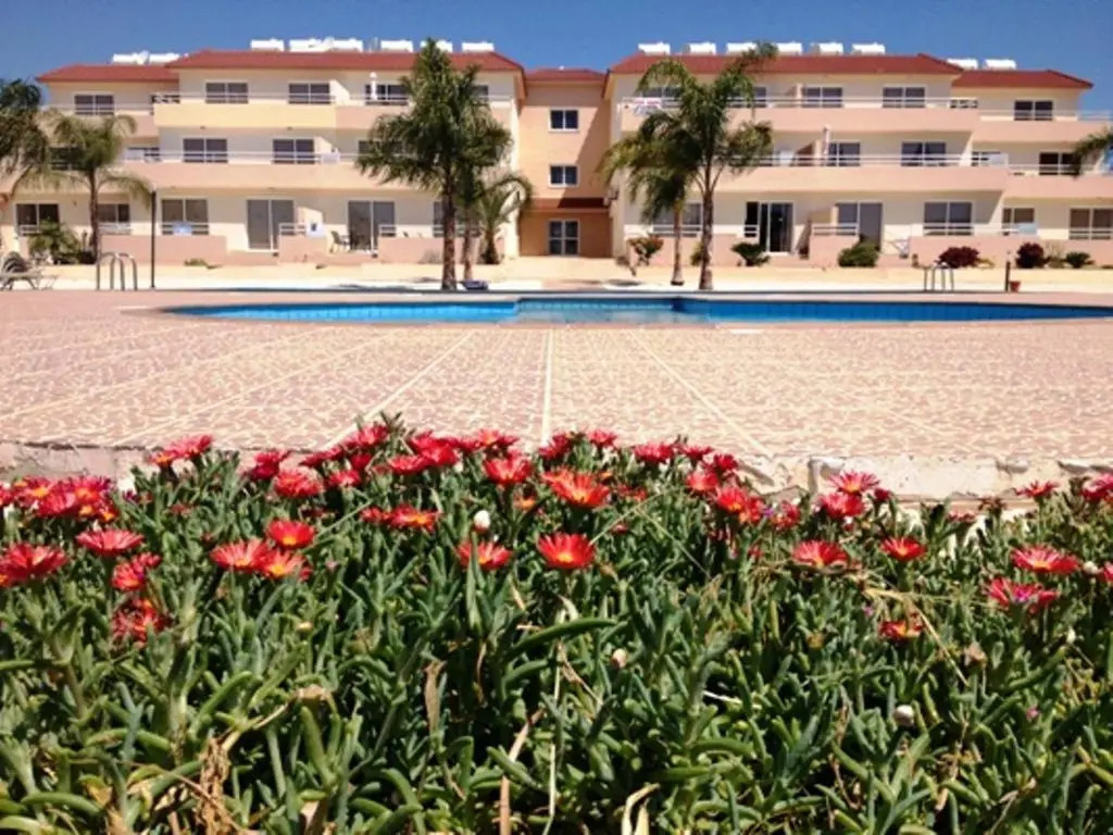 Nissi 3 C4 Pool View Apt