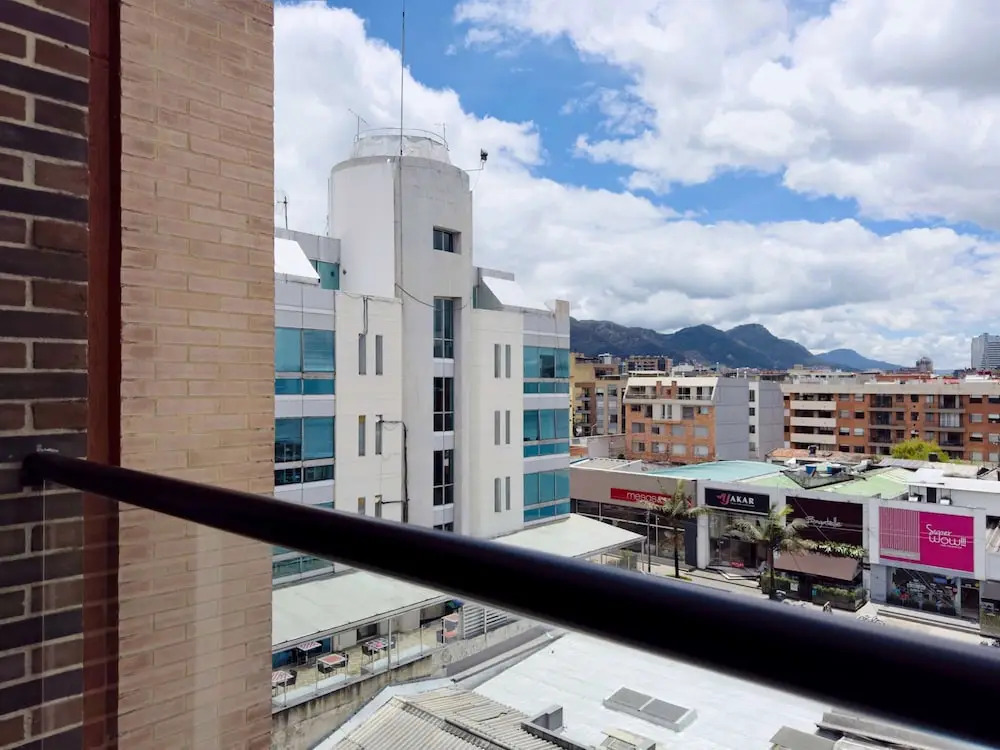 w Opulent Loft w Balcony in Santa B Rbara