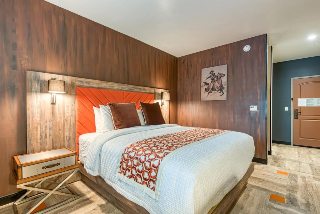 Hotel Lexen Newhall & Santa Clarita - Near Six Flags Magic Mountain