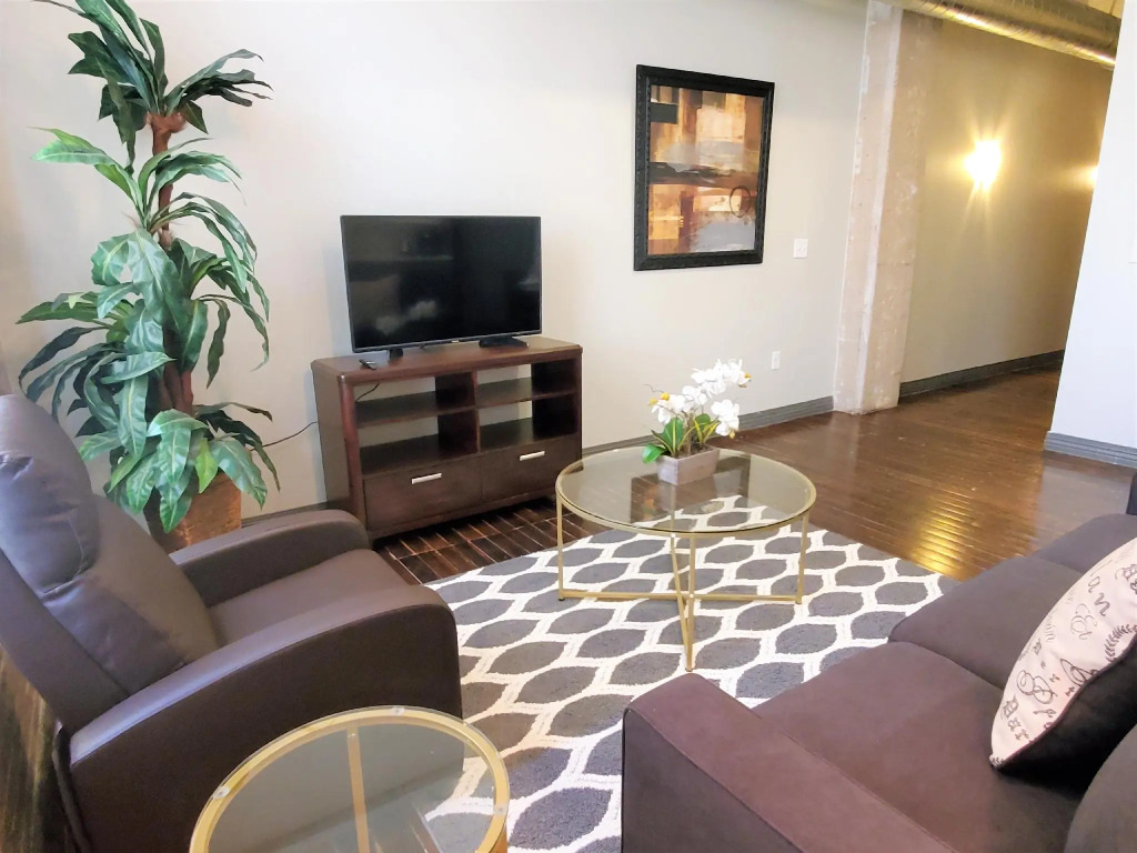Regal Stays Corporate Apartments – Downtown Dallas