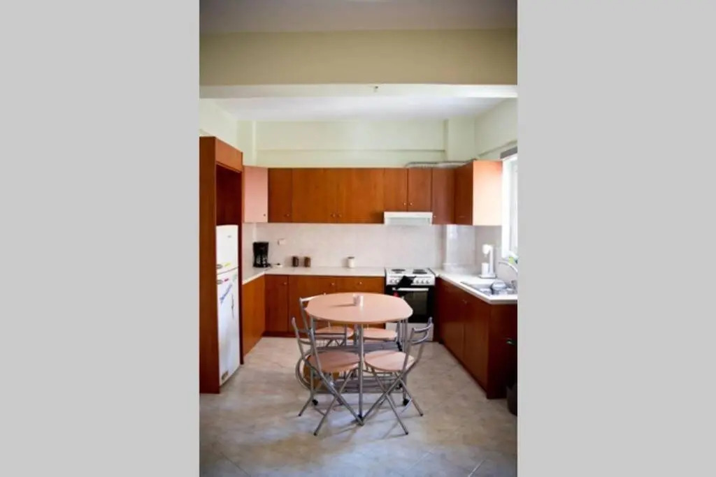Chalkis Green Leaf House