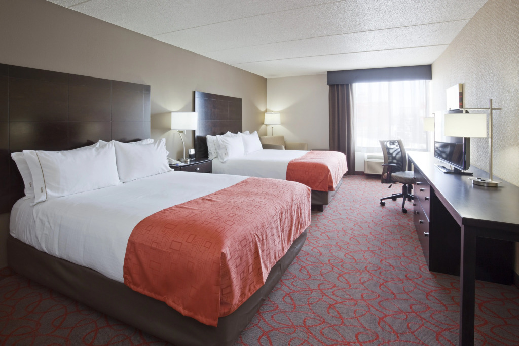 Holiday Inn Express & Suites Bloomington West by IHG