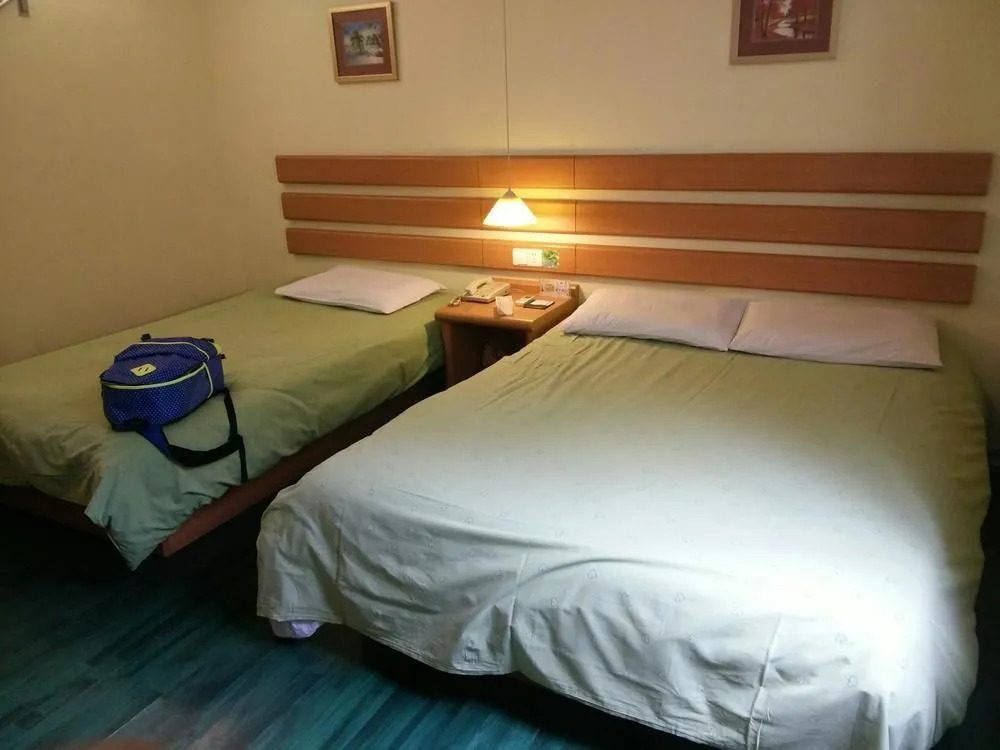 Home Inn Hangzhou Wulin Square