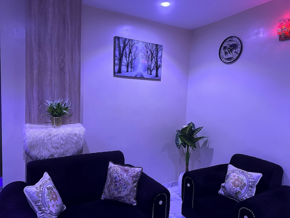 De Lords Resort Hotel & Suites
